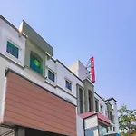 Hotel Elite Suites Mount Road