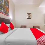Hotel Elite Suites Mount Road